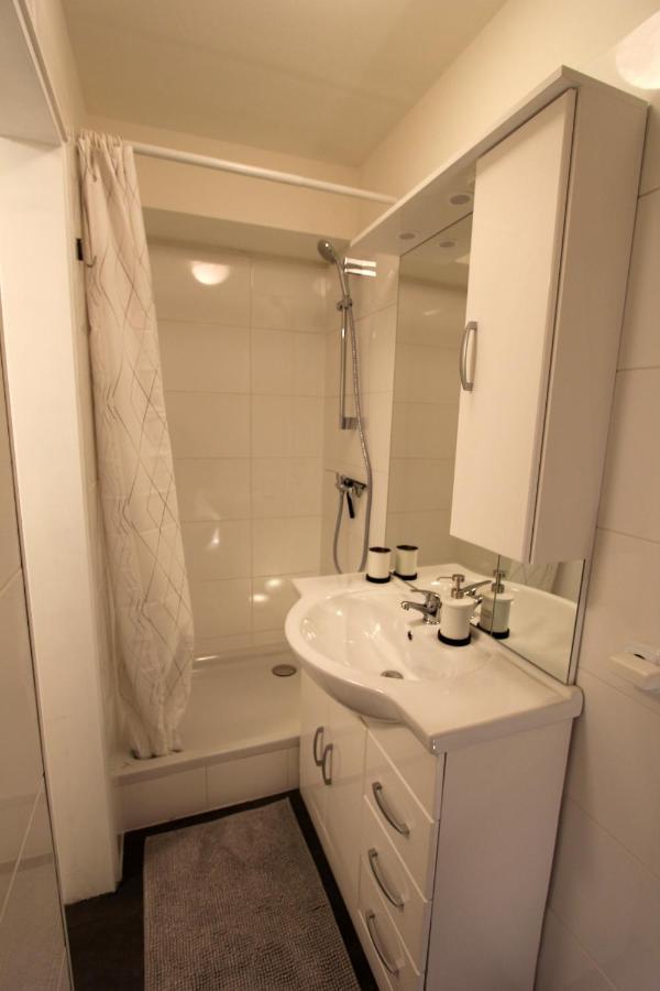 Wunderschoen Zwischen Ortsausgang Und Waldesrand Gelegene, Schoene Apartments Herzogenrath Esterno foto