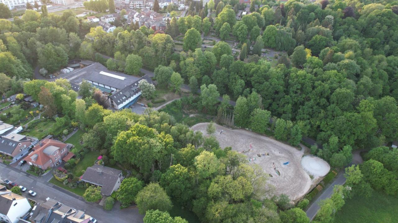 Wunderschoen Zwischen Ortsausgang Und Waldesrand Gelegene, Schoene Apartments Herzogenrath Esterno foto
